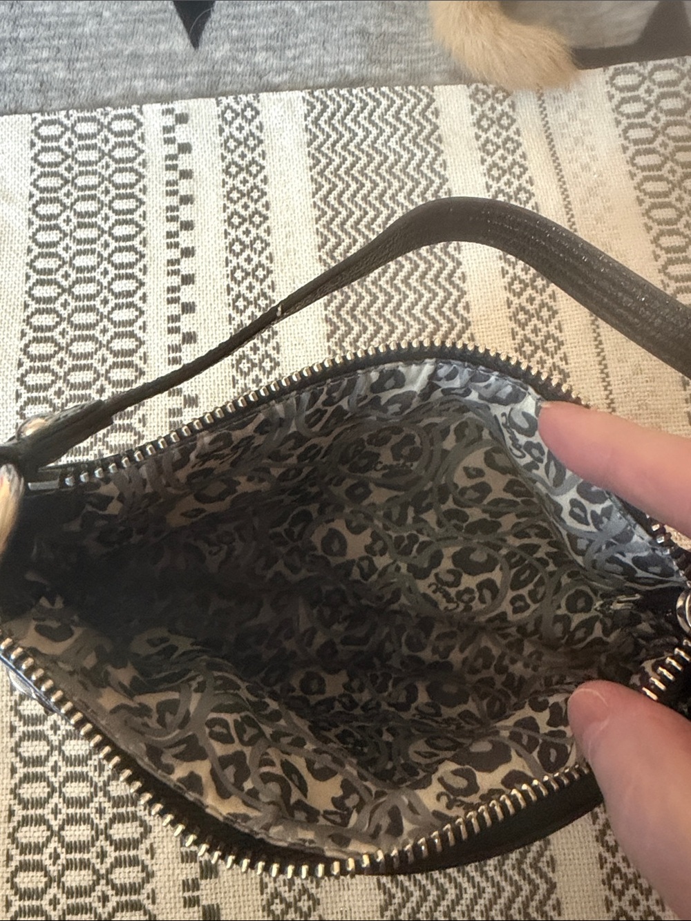 Coach poppy black patent leather wallet - Picture 3 of 6